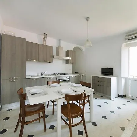 Holiday home Hostdomus - Ca' Di Nava Alassio